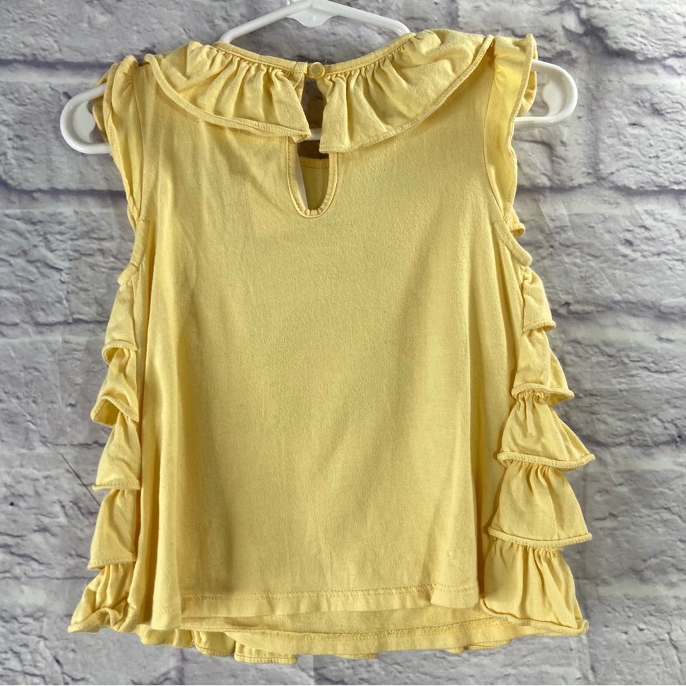 ✨ Baby Gap Ruffle Top – Sweet & Layered Look ✨ - Picture 3 of 6